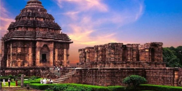 4 Days Odisha Tour Package: Bhubaneswar – Puri – Chilika – Konark